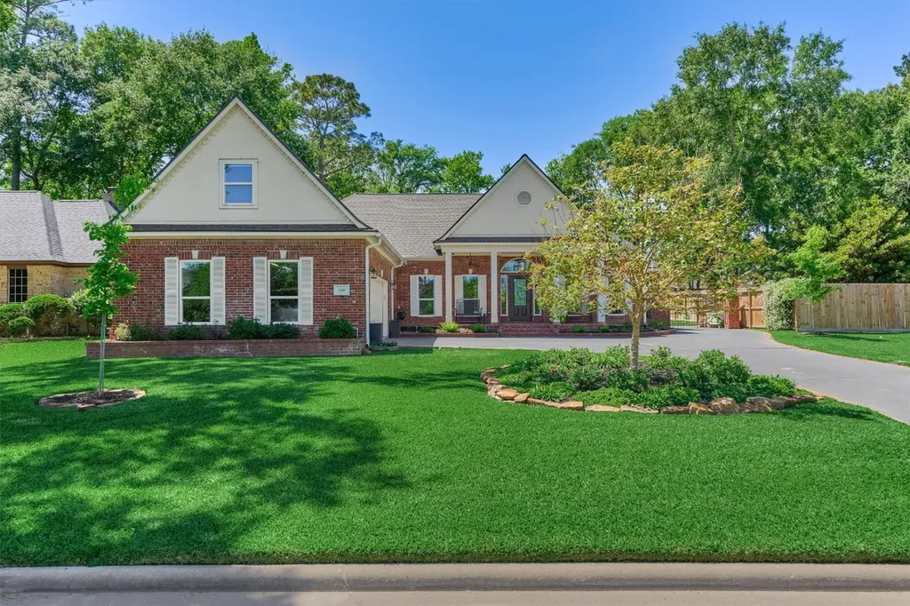 150 Lake View Circle Montgomery TX 77356