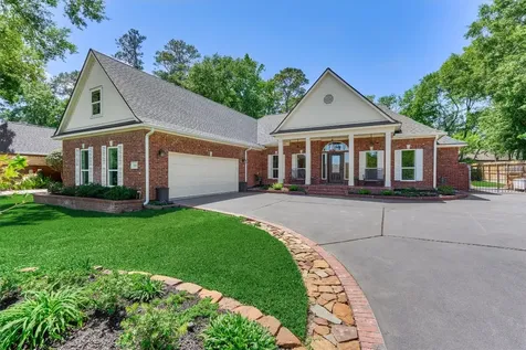 150 Lake View Circle Montgomery TX 77356