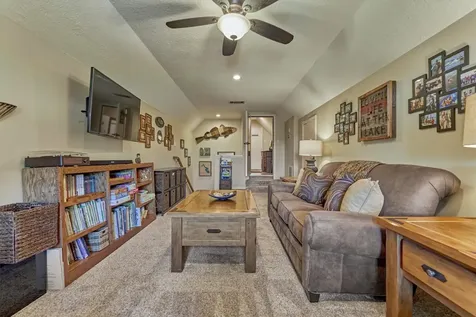 150 Lake View Circle Montgomery TX 77356