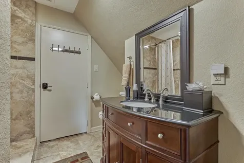 150 Lake View Circle Montgomery TX 77356