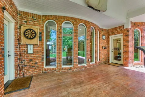 150 Lake View Circle Montgomery TX 77356
