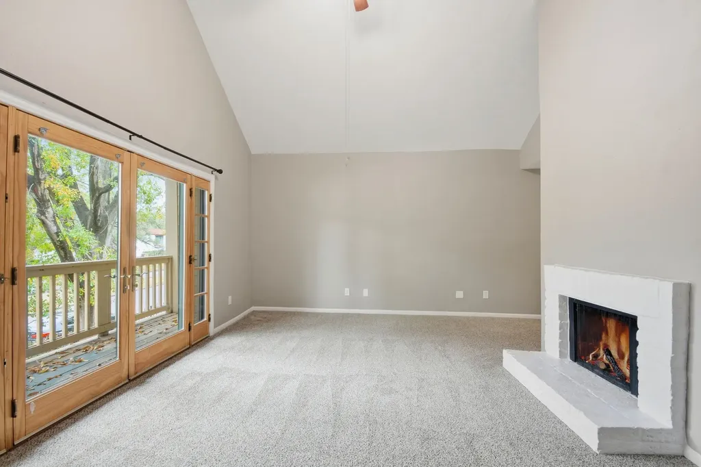 2100 Tanglewilde Street 642 Houston TX 77063