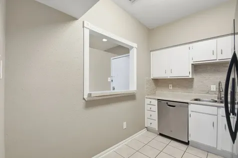 2100 Tanglewilde Street 642 Houston TX 77063