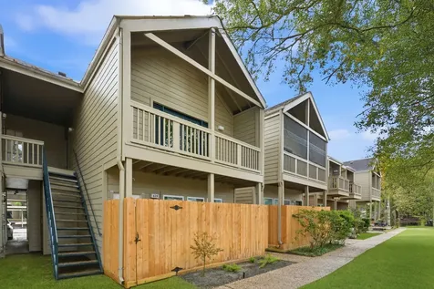 2100 Tanglewilde Street 642 Houston TX 77063