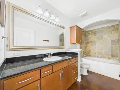 1901 Post Oak Boulevard 1405 Houston TX 77056
