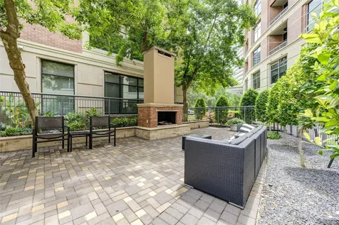 1901 Post Oak Boulevard 1405 Houston TX 77056