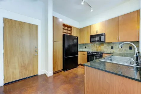 1901 Post Oak Boulevard 1405 Houston TX 77056