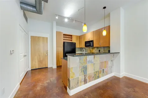 1901 Post Oak Boulevard 1405 Houston TX 77056