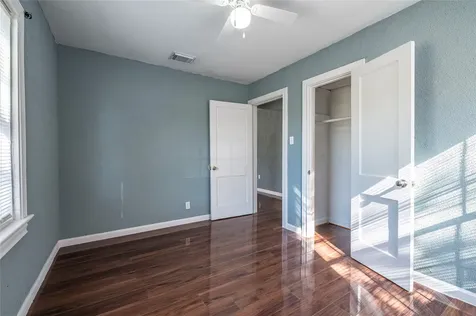 715 Center Street Pasadena TX 77506