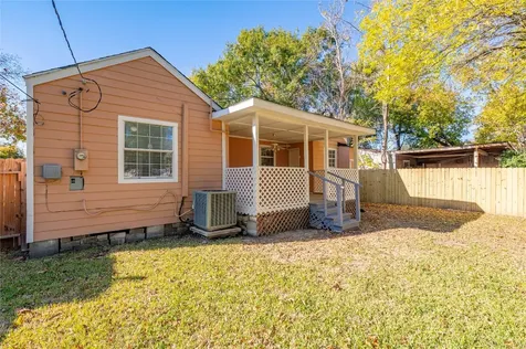 715 Center Street Pasadena TX 77506