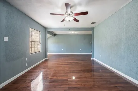 715 Center Street Pasadena TX 77506