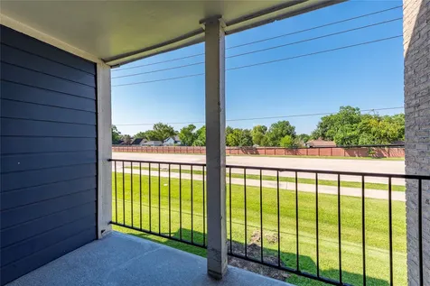 18519 Egret Bay Boulevard 1407 Webster TX 77058