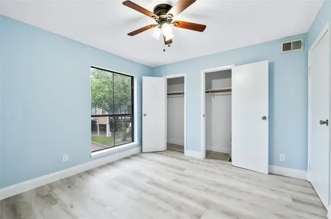 18519 Egret Bay Boulevard 1407 Webster TX 77058