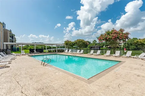 18519 Egret Bay Boulevard 1407 Webster TX 77058
