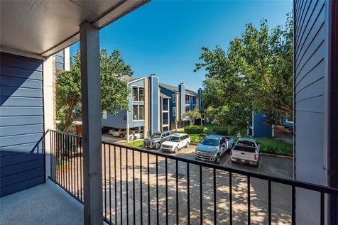 18519 Egret Bay Boulevard 1407 Webster TX 77058