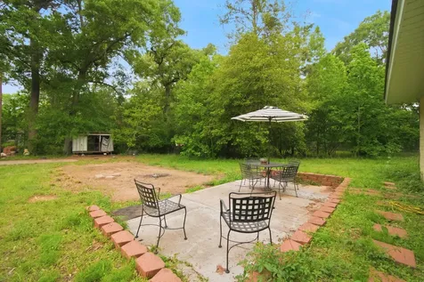 6161 Woodland Lakes Loop Willis TX 77378