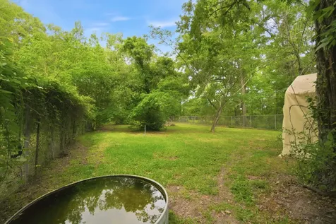 6161 Woodland Lakes Loop Willis TX 77378