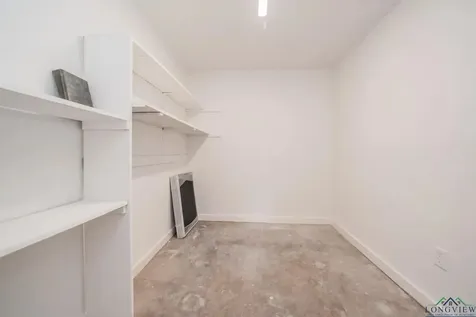 405 Pecan White Oak TX 75693