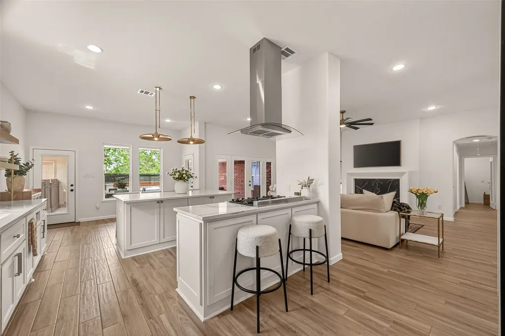 4259 Noble Oak Trail Houston TX 77059