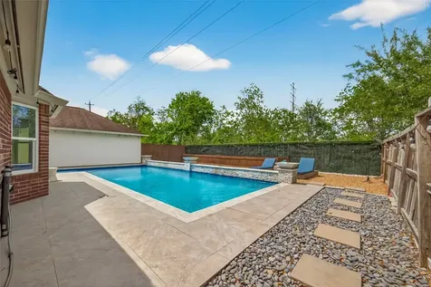4259 Noble Oak Trail Houston TX 77059