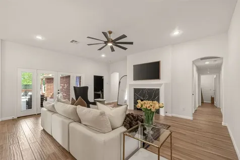 4259 Noble Oak Trail Houston TX 77059