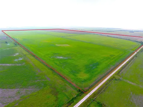 768 Million Dollar Road Palacios TX 77465