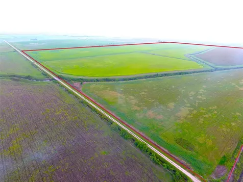 768 Million Dollar Road Palacios TX 77465