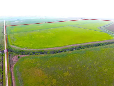 768 Million Dollar Road Palacios TX 77465