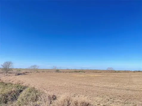 768 Million Dollar Road Palacios TX 77465