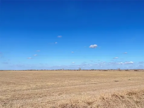 768 Million Dollar Road Palacios TX 77465