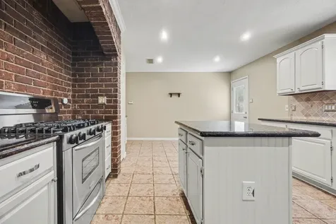 16422 Willingham Way Houston TX 77095