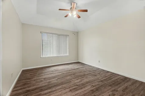 16422 Willingham Way Houston TX 77095