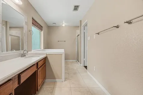 16422 Willingham Way Houston TX 77095