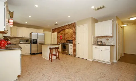 16422 Willingham Way Houston TX 77095