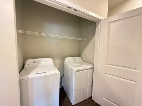 2102 Antoine Drive B1.4301 Houston TX 77055