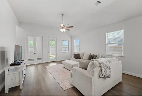 5811 Dublin Lane Pearland TX 77581