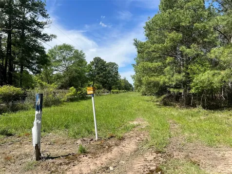 0019 English Road Road Bedias TX 77831
