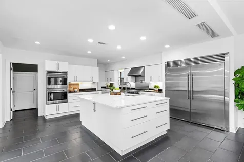 2144 Colquitt Street Houston TX 77098