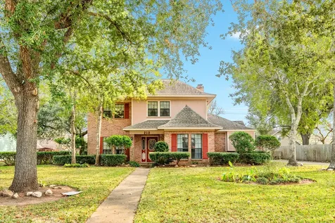 212 Any Way Street Lake Jackson TX 77566