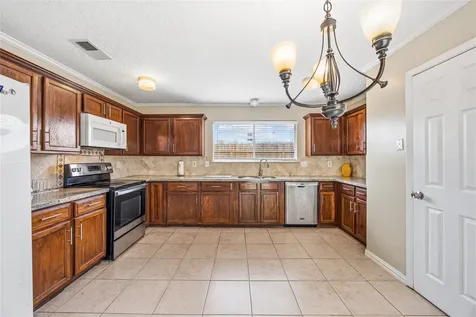 9206 Homeland Drive Houston TX 77083