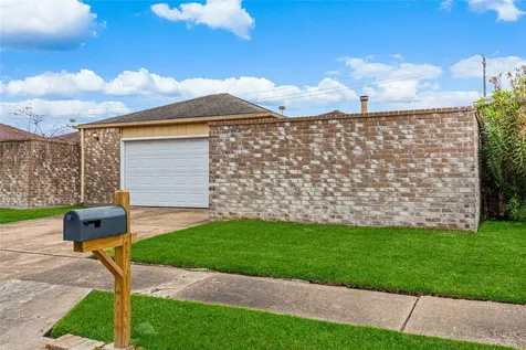 9206 Homeland Drive Houston TX 77083
