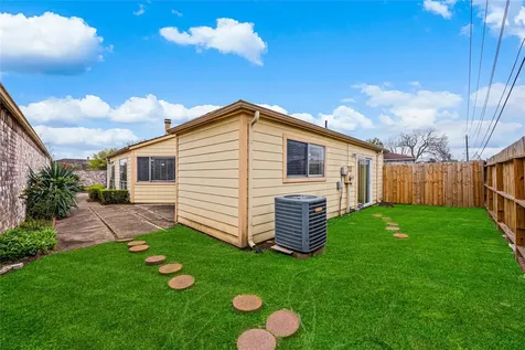 9206 Homeland Drive Houston TX 77083