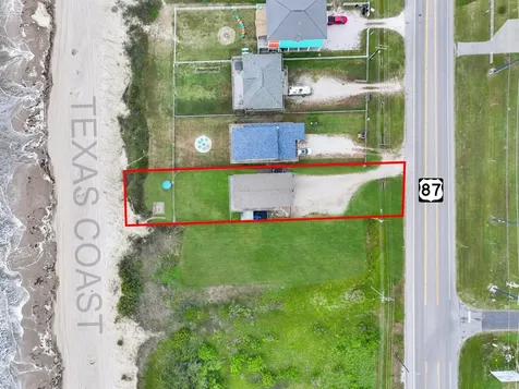 1684 1/2 Highway 87 Gilchrist TX 77617