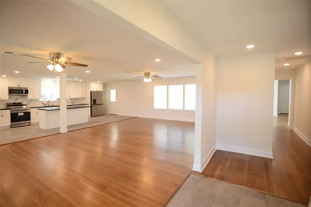 8006 Richmond Avenue Houston TX 77063