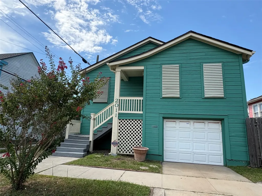 2011 33rd Street Galveston TX 77550