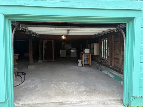 2011 33rd Street Galveston TX 77550