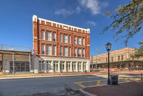 2206 Strand Street 201 Galveston TX 77550