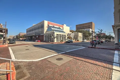 2206 Strand Street 201 Galveston TX 77550