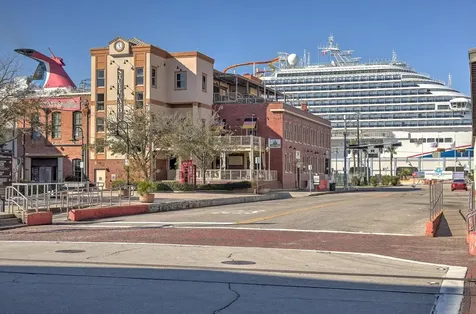 2206 Strand Street 201 Galveston TX 77550