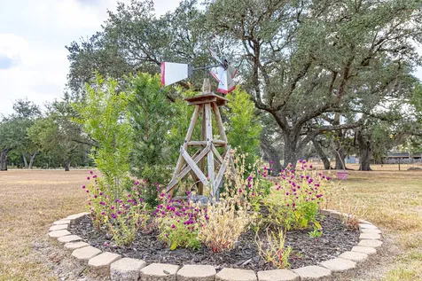 716 L Hrabovsky Road Yoakum TX 77995